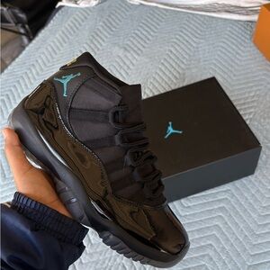 Jordan Black and Teal Men's Sneakers